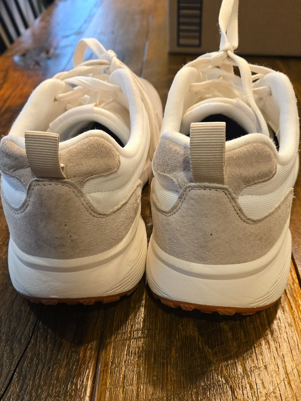 BRONAX 9W Women Wide Toe Box Athletic Casual Shoes Classic Design Sneakers